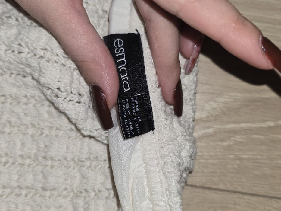 Spódnica jasna szydelkowa