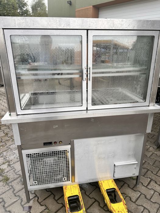 Witryna stół lada chłodnicza ciąg wydawczy