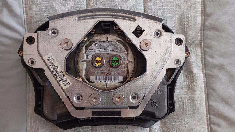 Vendo Volante + Airbag e Quadrante fase 1

Quadrante fase 1 - 50€

Valor negociável