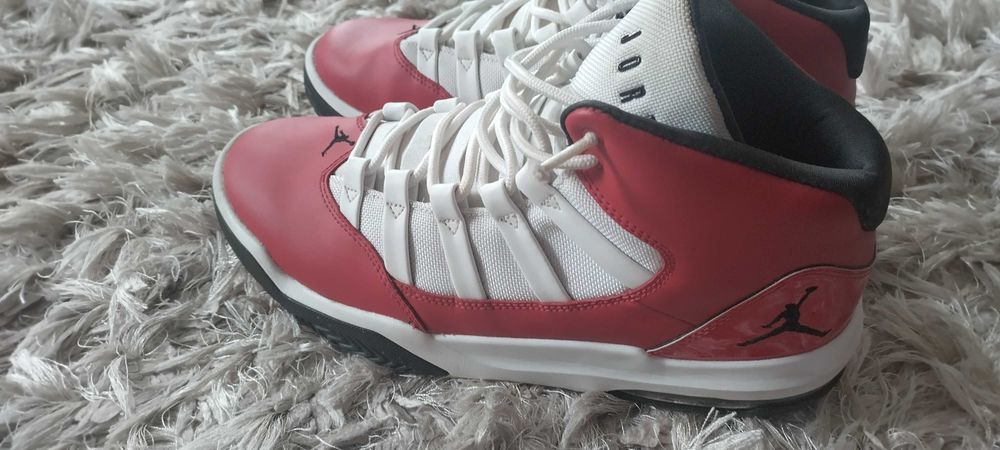 Buty Nike Jordan Air Max Aura r.43