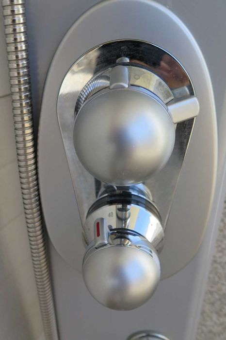 Chuveiro Marca Italiana (system-Pool) massagens, jatos de agua