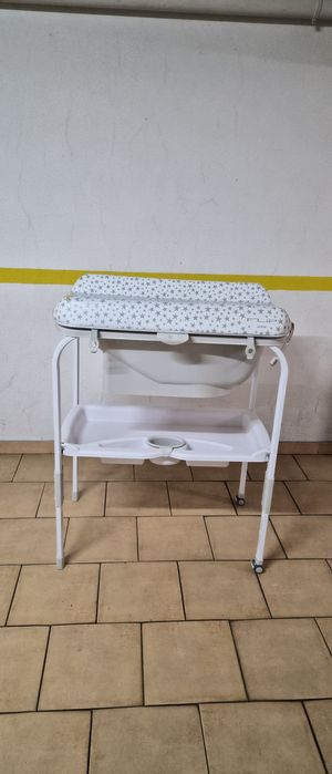Banheira + Cama de Viagem + Barreira de Cama + Almofada + Espelho Chicco – 95€€