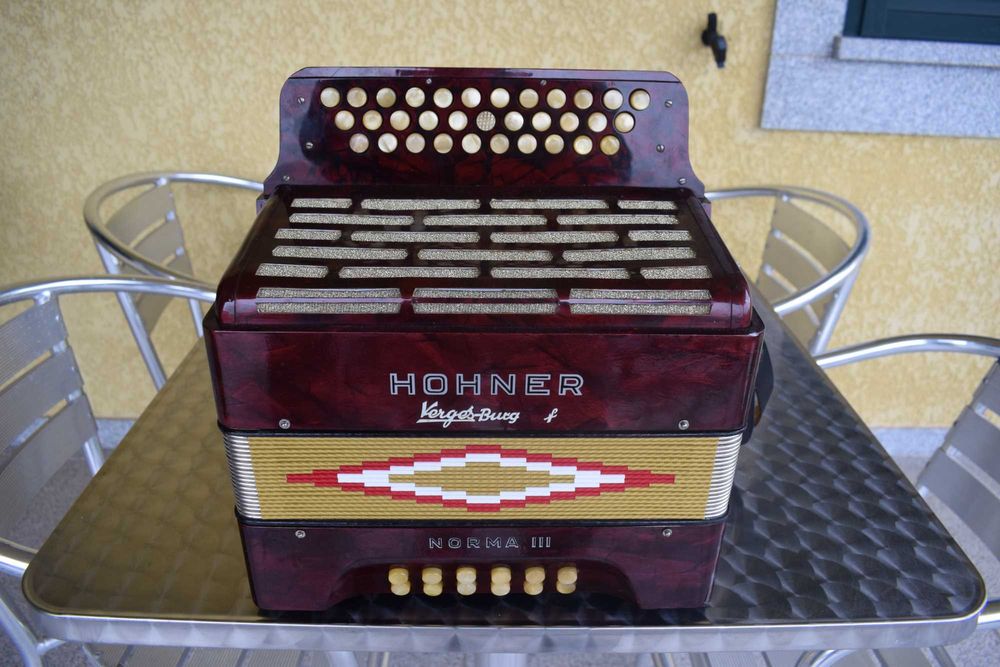 Concertina Hohner Norma III 3 Voz. Fa# La# La#