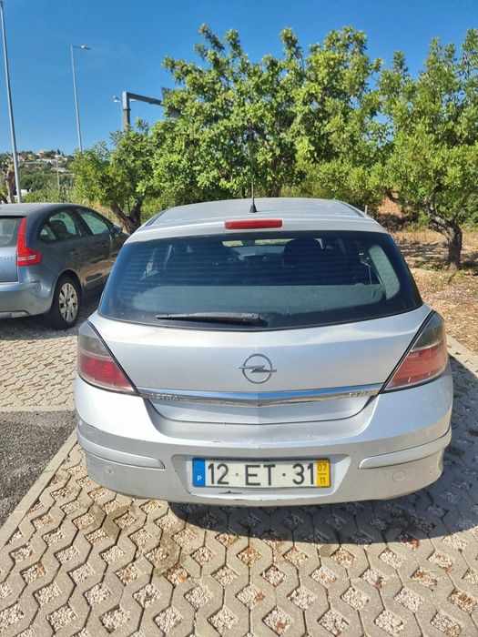Opel Astra CDTI 1.3 gasóleo para partes ou reparação foto 4