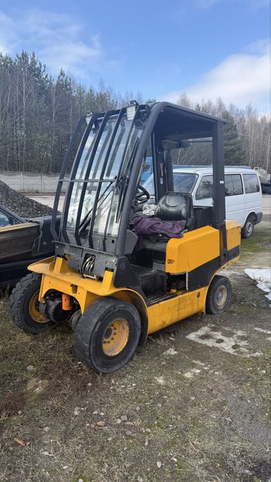 Wózek  widłowy teleskopowy JCB