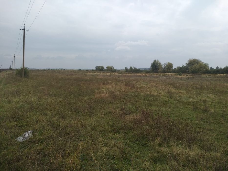 Продаж ділянки 1,1 га в гарному місці