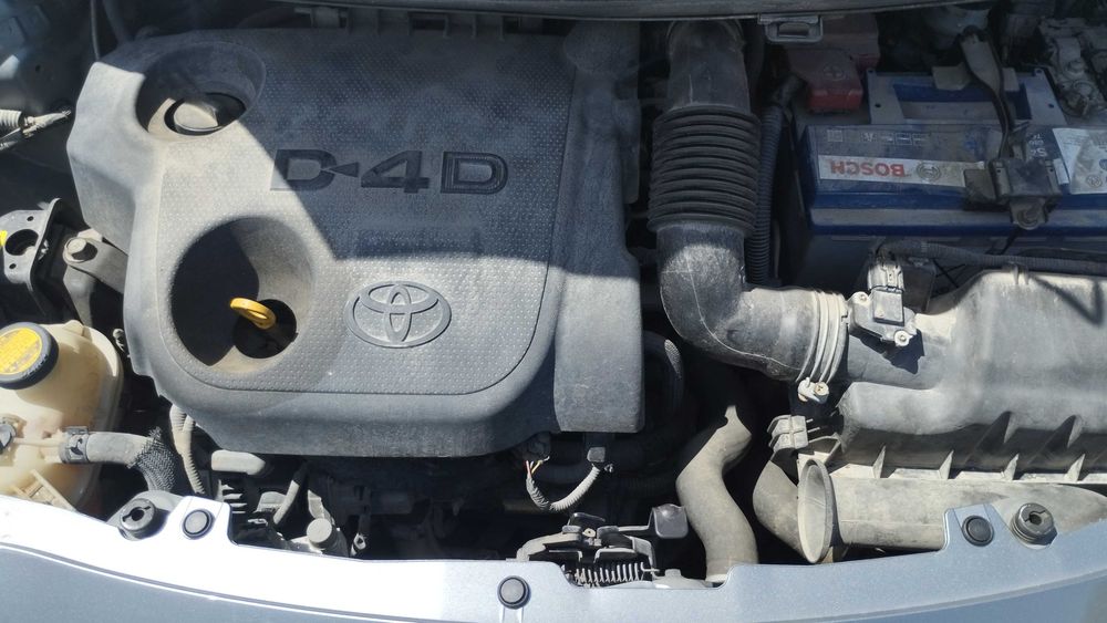 Vendo Toyota Yaris com poucos KM (gasóleo)