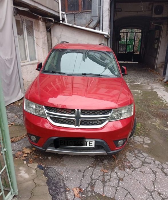 Продам машину DODGE JOURNEY