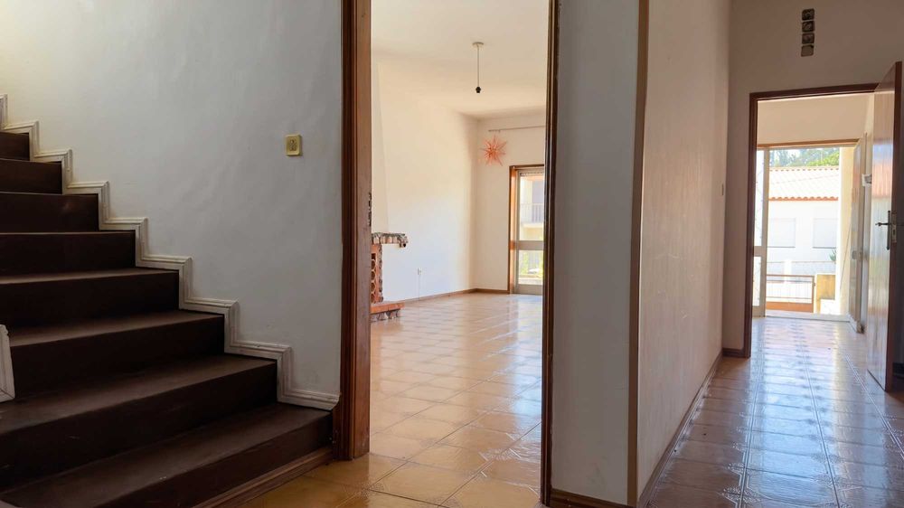 Moradia T3 com 550 m² de terreno em Nespereira, Lousada