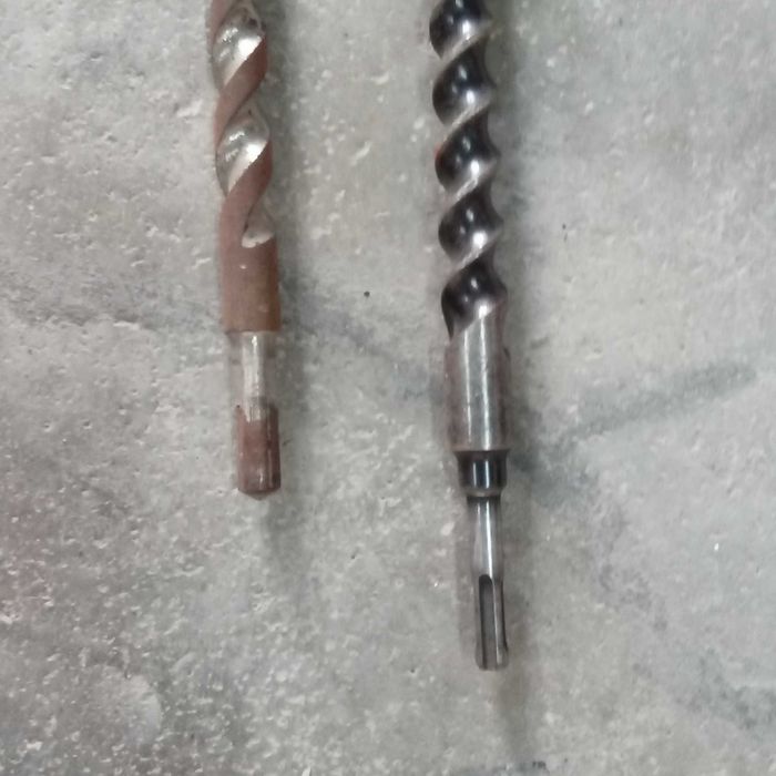 Brocas para betão grossas(2) e e ponta para madeira