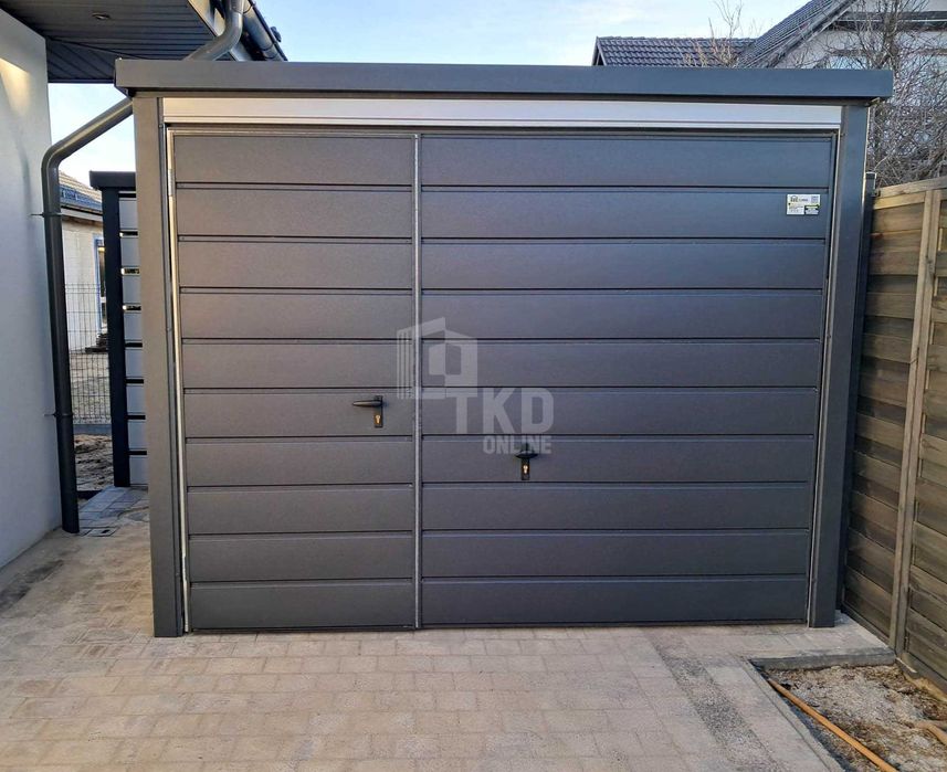 Garaż blaszany 3x5m brama uchylna drzwi  dach spad w tył  TKD259