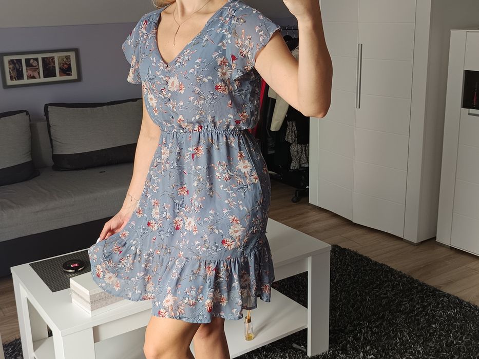 sukienka niebieska w kwiaty M