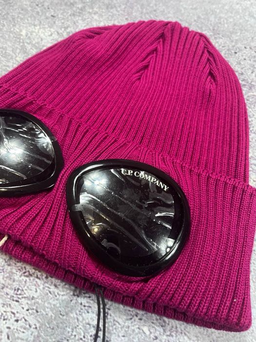 C. P. Company шапка с линзами