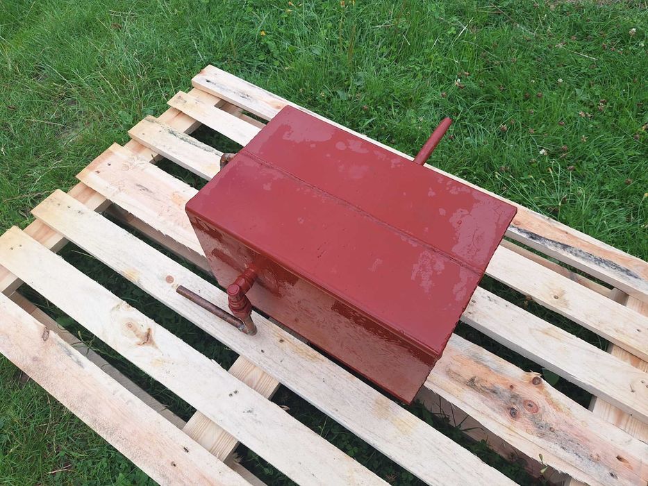 Naczynie przelewowe, wyrównawcze