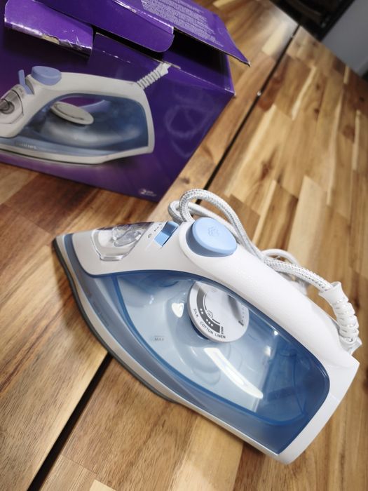 Ferro a vapor Philips novo