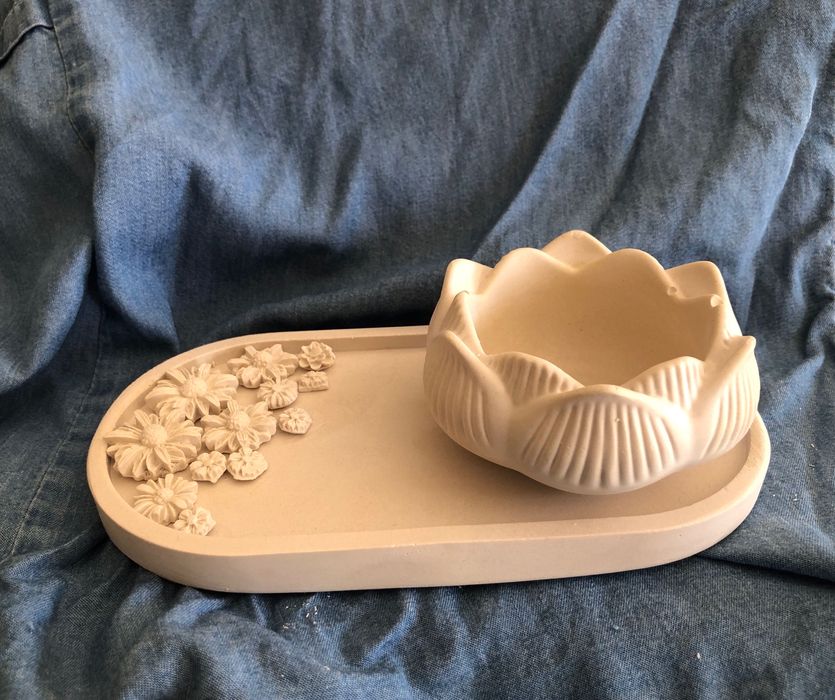 Bonitas peças em gesso feitas á mão