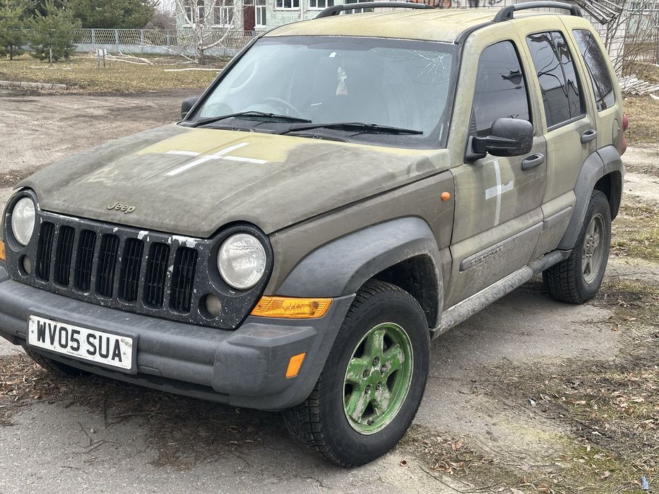 Продам JEEP CHEROKEE Sport 2.8 4x4