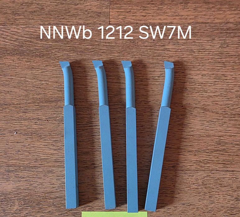 Noże tokarskie NOWE NNWb 1212 SW7M - 4 szt.
