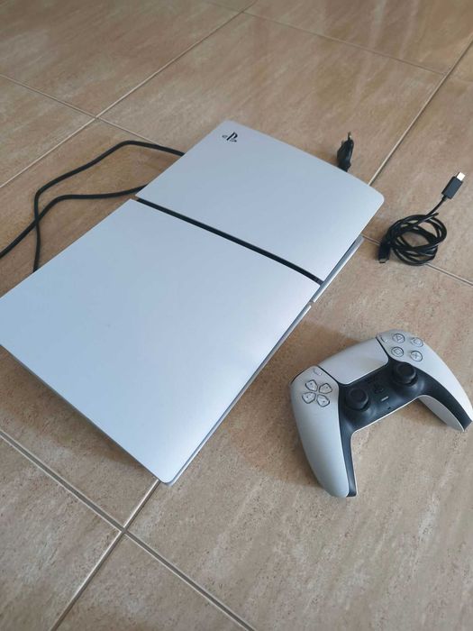 Vendo PS5 Slim Versão Digital 825GB - COMO NOVA