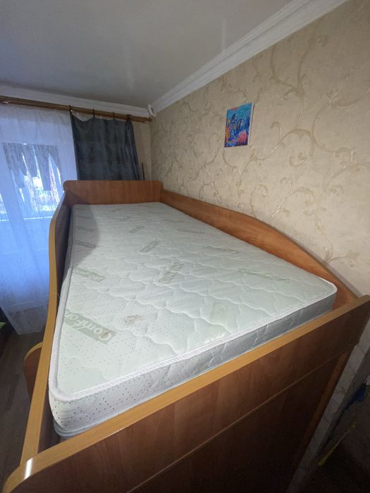 Прадам ліжко та шафа.