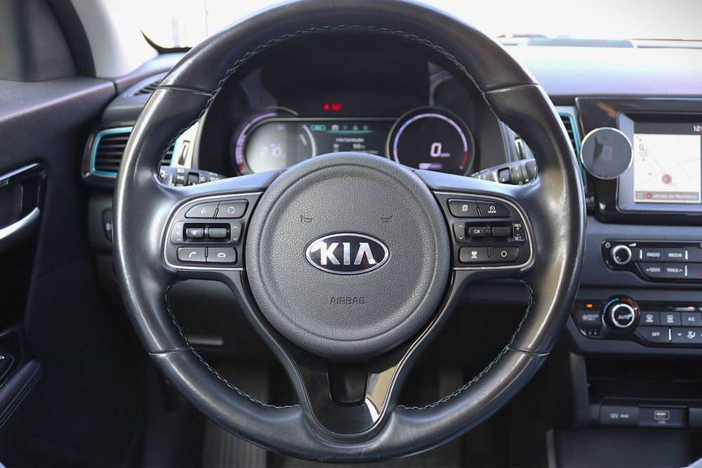 Kia e-Niro 64 kWh ( c/garantia)