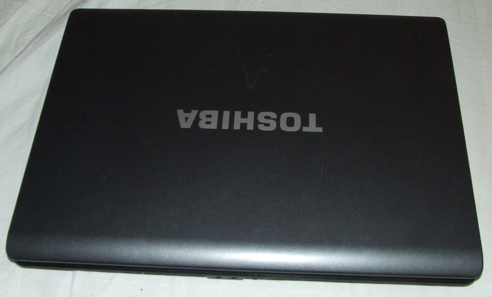 do naprawy toshiba laptop L350D-200 na części
