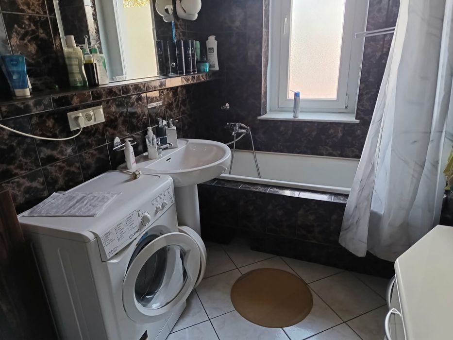 Wynajmę przestronny pokój