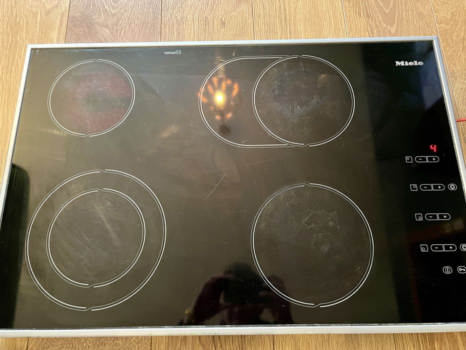 Płyta ceramiczna Miele KM 468