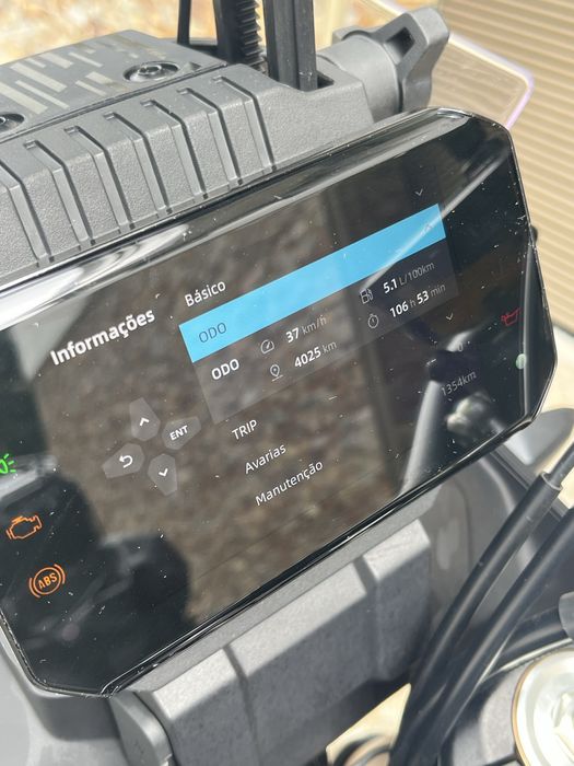 CFMOTO 450MT | 07/2024 | 4.025 km | Equipada