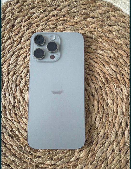 iPhone 15 Pro Max