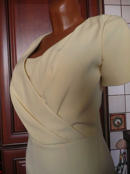 Aryton sukienka  SEXI elegancka elastyczna METKI 36/38