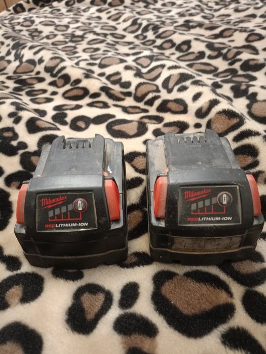 Sprzedam 4 baterie Milwaukee M18