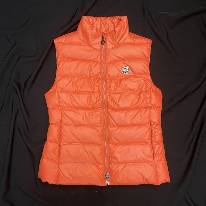 Жилетка MONCLER