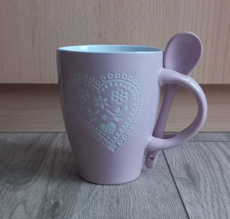 Kubek ceramiczny z łyżeczką