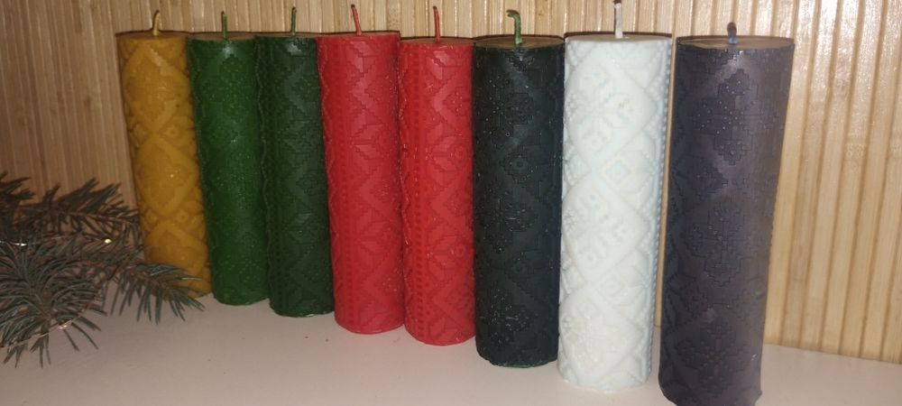 Свічка "Вишиванка" з воску