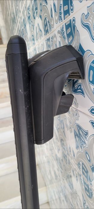 Barras tejadilho Thule wingbar evo black 127cm + kit 710410. Excelente