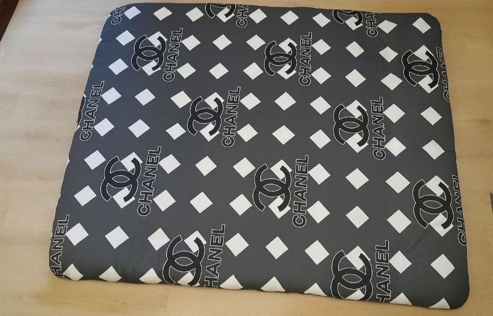 Нові дуже великі лежанки для тварин | Новий лежак для великої собаки