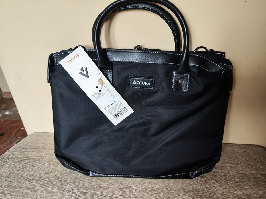 Torba na laptopa 14,1 firmy Accura, nowa z metką, w środku przegrody,