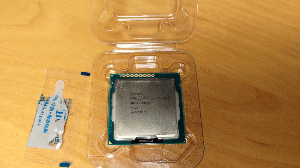 Intel Xeon E3-1230 v2 -4 Ядра 8 ПОТОКОВ-3.3 GHz-3.7 GHz 69 Вт L449C398