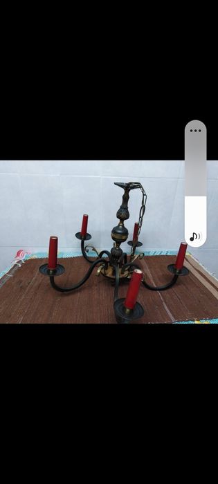 Vendo candeeiro  antigo entrego  em aveiro em mão