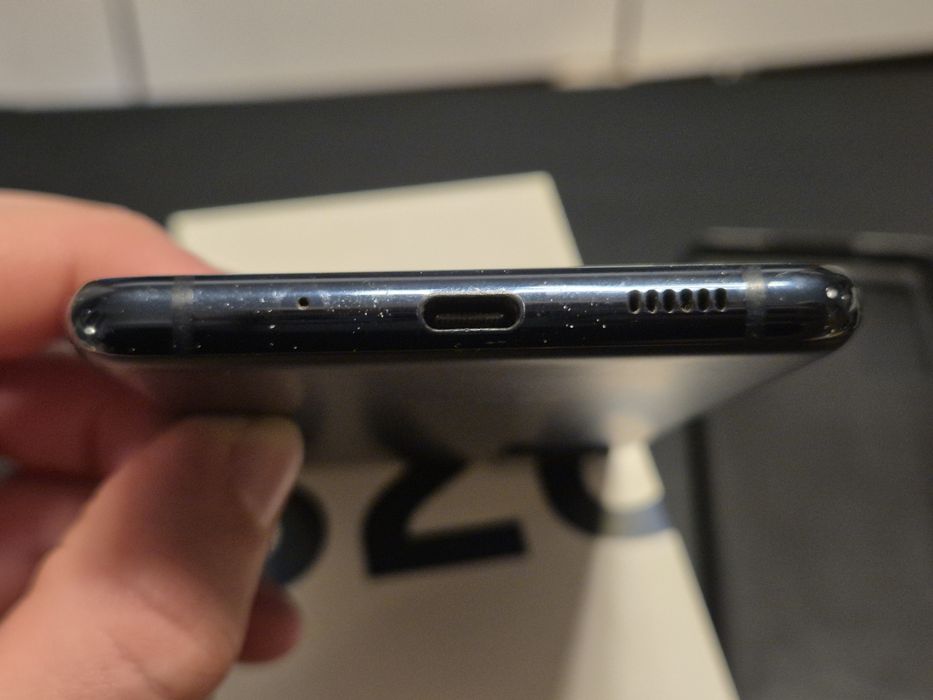 Smartfon Samsung Galaxy S20 FE 5G  6 + 128GB