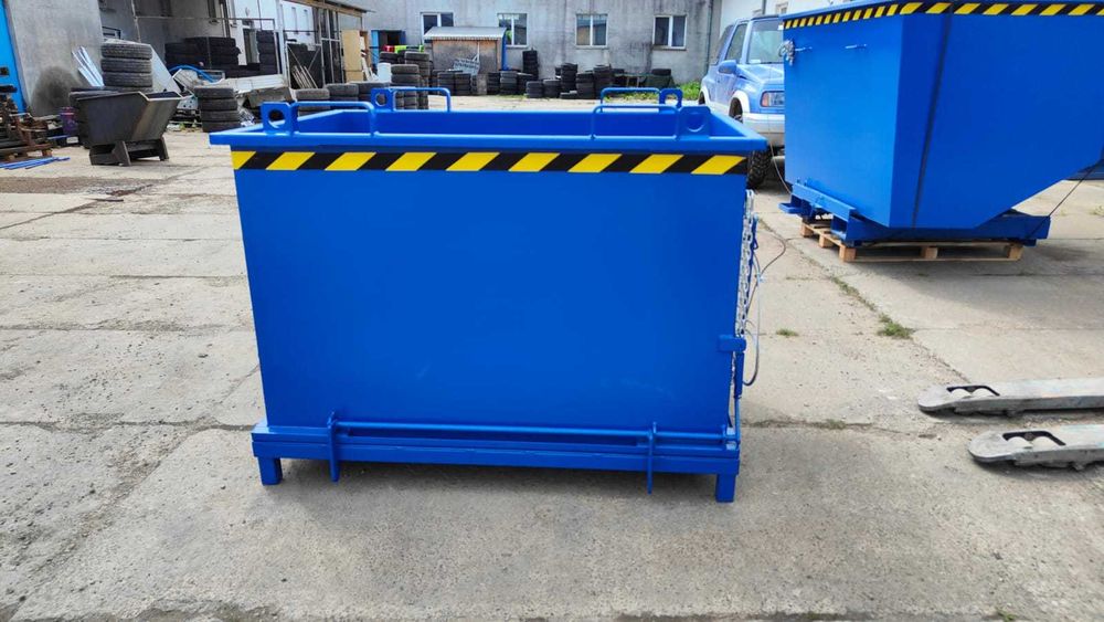 Otwierane dno, kontener metalowy PMDC 1100 L do złomu, drewna