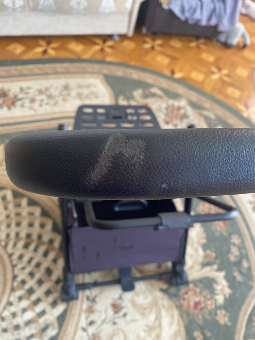 Продам прогулочную коляску Carello Bravo SL