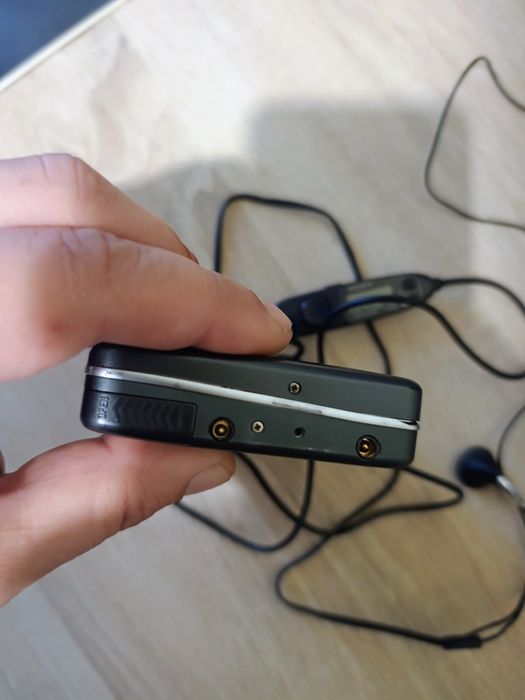 касетний плеєр sony walkman wm-fx811
