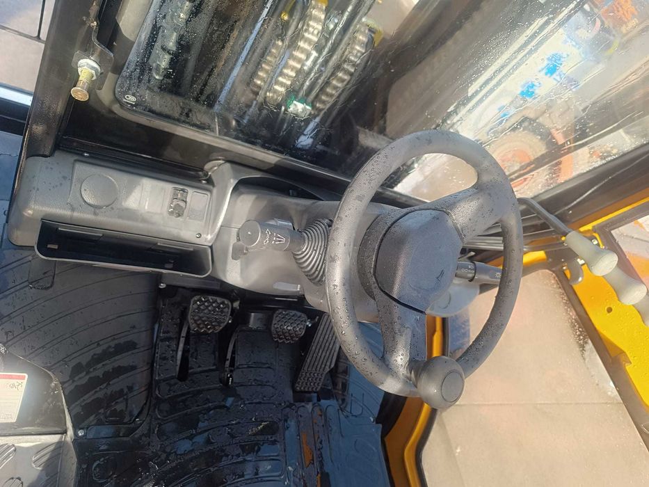 Empilhador 2.5 ton Mitsubishi triplex 4.50 cabine total