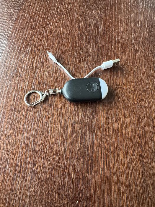 przenośny osobisty alarm antynapadowy z brelokiem do kluczy