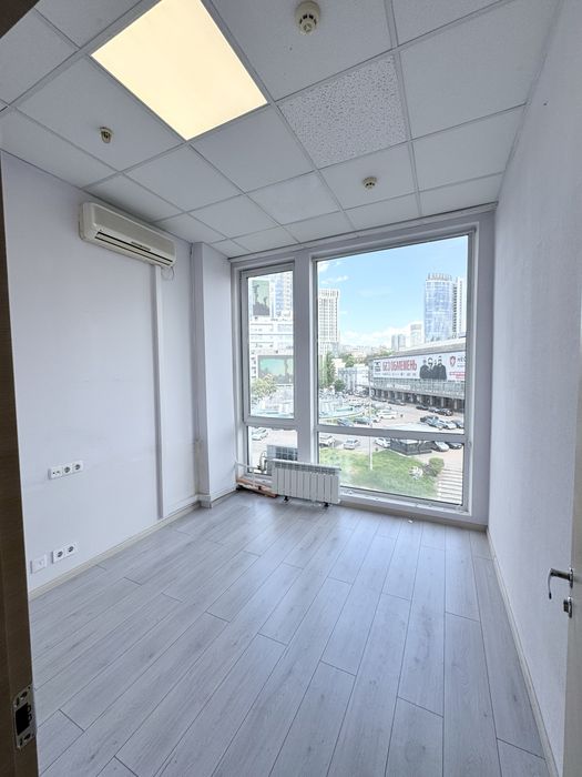 Оренда Офісу 25 кв.м, в БЦ, метро Палац Спорту