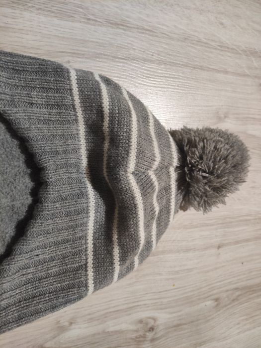 Zimowa czapka zawiązywana pod szyją rozmiar 74/80