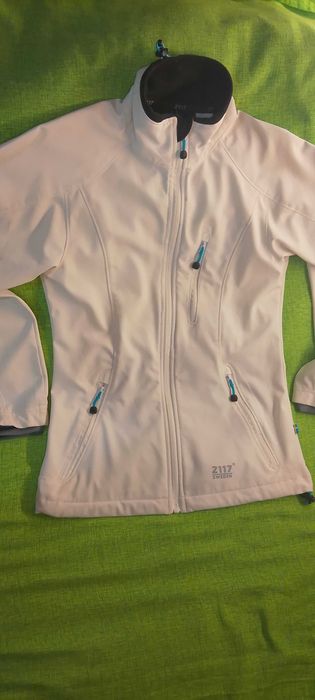kurtka sportowa modelująca softshell 2017 of  Sweden t roz M-Women