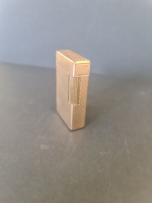 Isqueiro Dupont dourado
